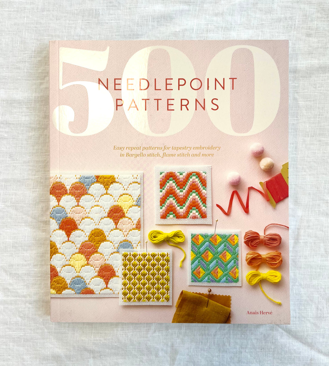 500 Needlepoint Patterns by Anais Herve