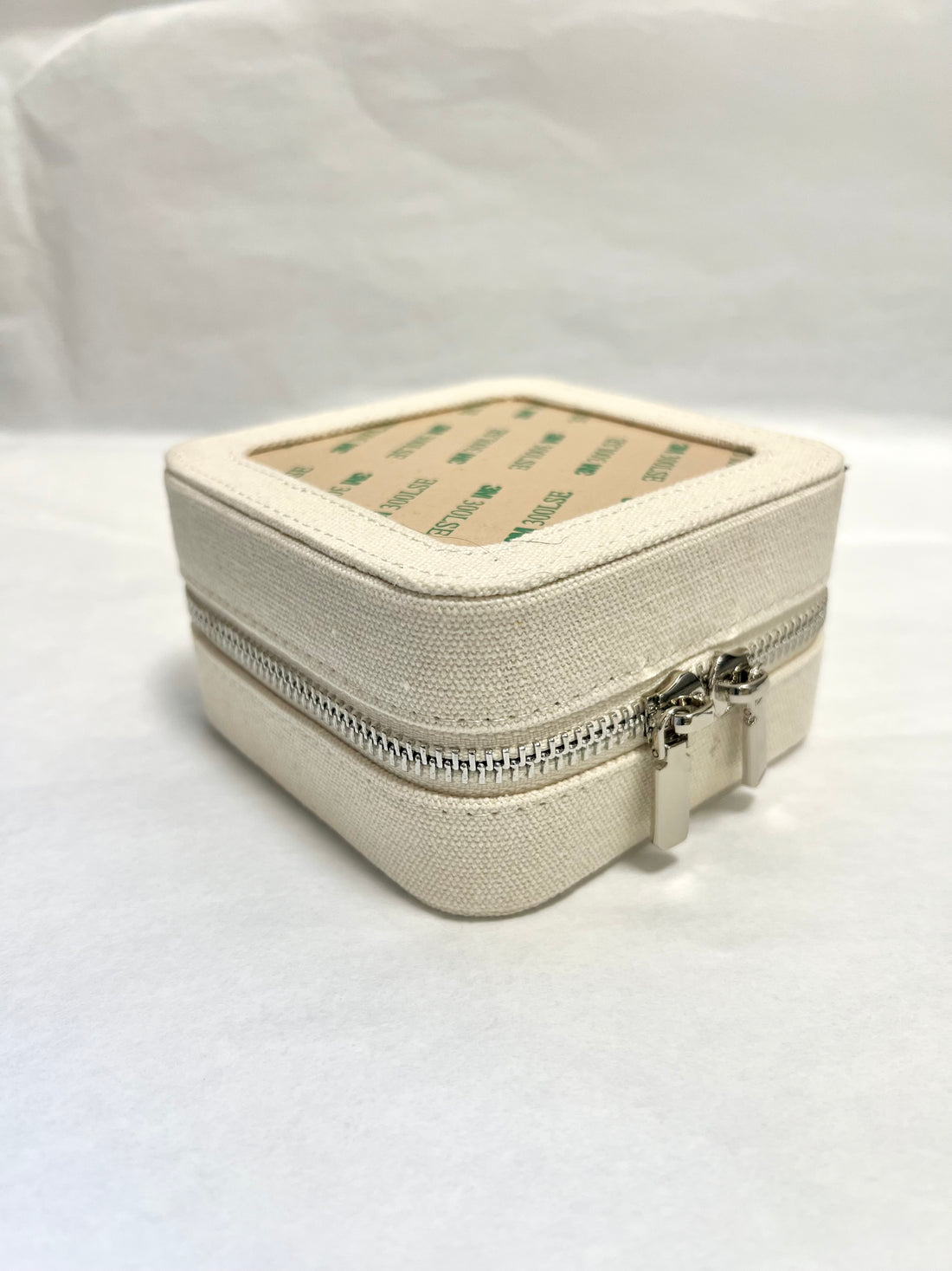 Linen 4&quot; Jewelry Box